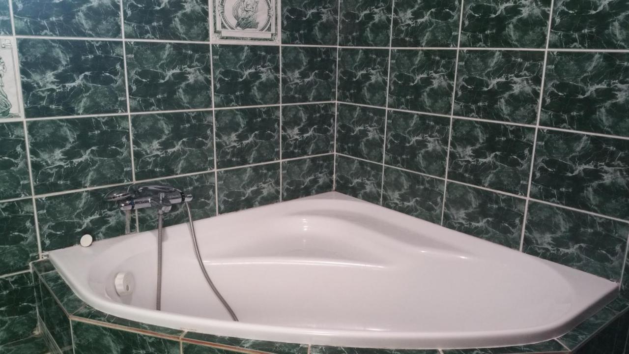 Morestel Basse-Cour De Montin Au 256 Chemin De La Rocaille A 38510 Vezeronce Curtin Bed & Breakfast エクステリア 写真