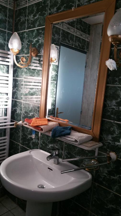 Morestel Basse-Cour De Montin Au 256 Chemin De La Rocaille A 38510 Vezeronce Curtin Bed & Breakfast エクステリア 写真